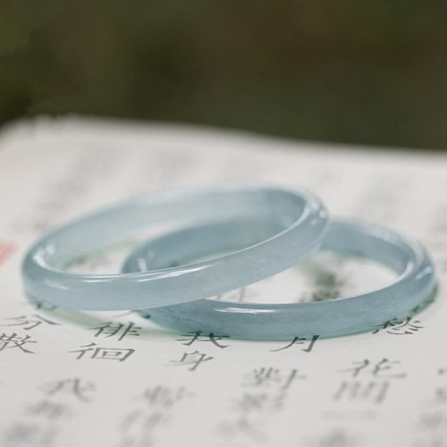 Natural Aquamarine Serenity Bangle