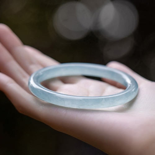 Natural Aquamarine Serenity Bangle