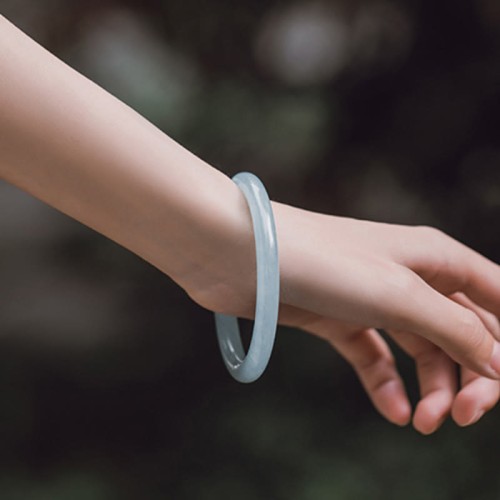 Natural Aquamarine Serenity Bangle
