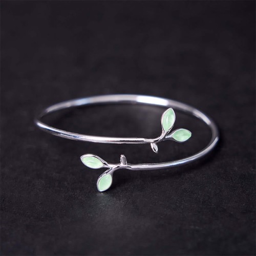 Leaf Pattern Cat Eye Support Cuff Bangle