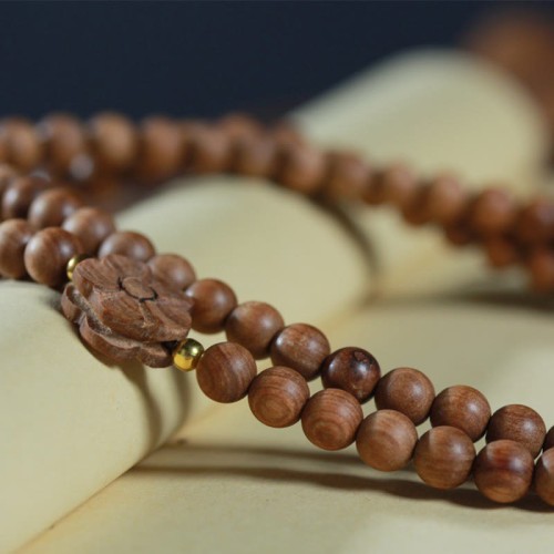 Sandalwood Plum Blossom Charm Mala Bracelet Sandalwood Plum Blossom Charm Mala Bracelet