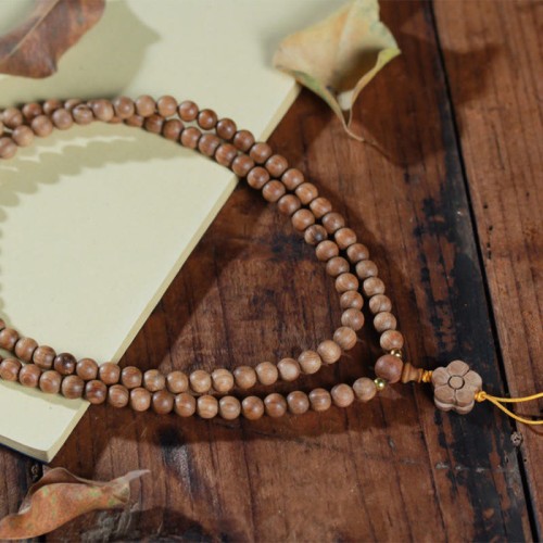 Sandalwood Plum Blossom Charm Mala Bracelet Sandalwood Plum Blossom Charm Mala Bracelet