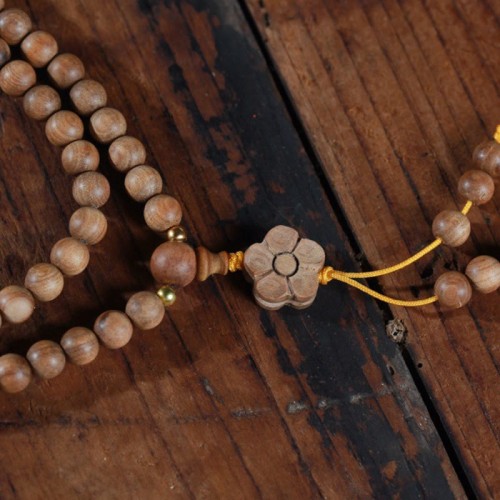 Sandalwood Plum Blossom Charm Mala Bracelet Sandalwood Plum Blossom Charm Mala Bracelet