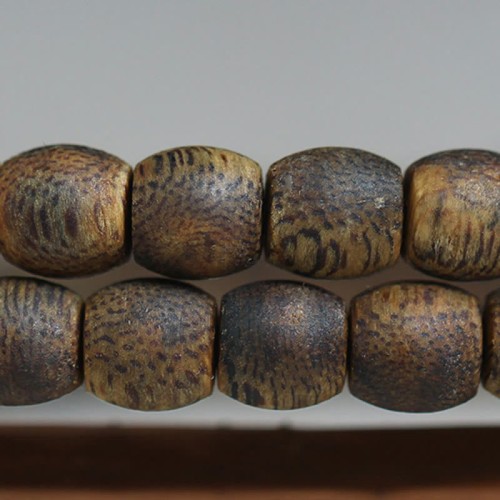 108 Mala Hainan Green Agarwood Calm Bracelet 108 Mala Hainan Green Agarwood Calm Bracelet