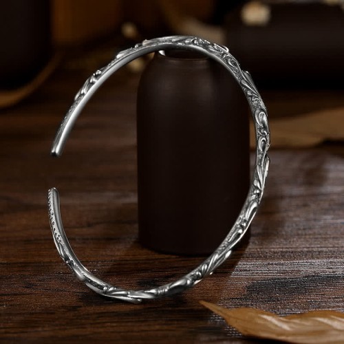 925 Sterling Silver Vines Engraved Protection Bangle 925 Sterling Silver Vines Engraved Protection Bangle
