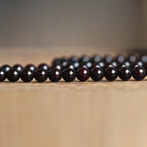 108 Mala Beads Small Leaf Red Sandalwood Amber Bracelet 108 Mala Beads Small Leaf Red Sandalwood Amber Bracelet