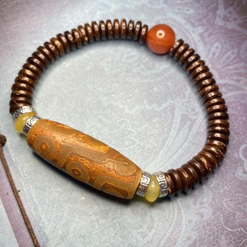 Nine-Eye Dzi Bead Wealth Bracelet Nine-Eye Dzi Bead Wealth Bracelet