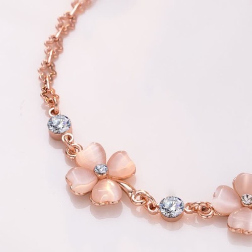 Pink Crystal Four Leaf Clover Bracelet Pink Crystal Four Leaf Clover Bracelet