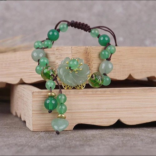 Green Jade Dangling Flower Luck Bracelet Green Jade Dangling Flower Luck Bracelet