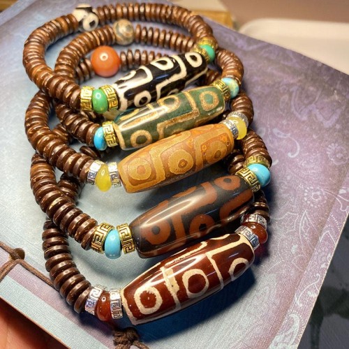 Nine-Eye Dzi Bead Wealth Bracelet Nine-Eye Dzi Bead Wealth Bracelet