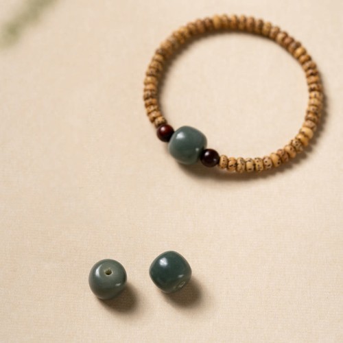 Bodhi Seed Sandalwood Wisdom Bracelet