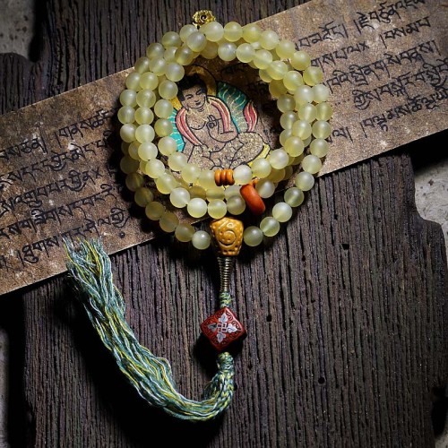 108 Beads Sheep Horn Amber Luck Bracelet 108 Beads Sheep Horn Amber Luck Bracelet