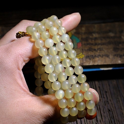 108 Beads Sheep Horn Amber Luck Bracelet 108 Beads Sheep Horn Amber Luck Bracelet