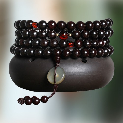 108 Mala Beads Small Leaf Red Sandalwood Amber Bracelet 108 Mala Beads Small Leaf Red Sandalwood Amber Bracelet