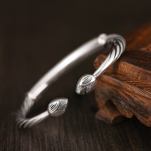 Tibetan Om Mani Padme Hum Heart Sutra Cuff Bracelet