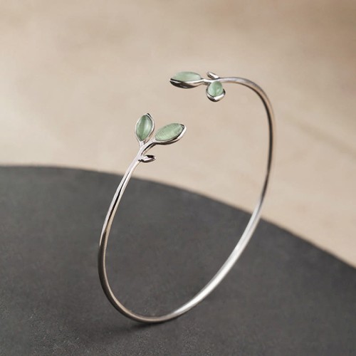 Leaf Pattern Cat Eye Support Cuff Bangle