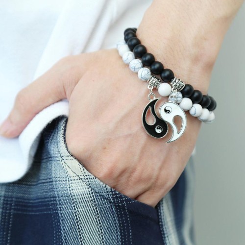 2pcs Black Onyx White Turquoise Yin Yang Bracelet 2pcs Black Onyx White Turquoise Yin Yang Bracelet