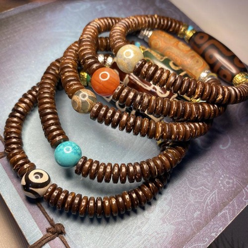 Nine-Eye Dzi Bead Wealth Bracelet Nine-Eye Dzi Bead Wealth Bracelet