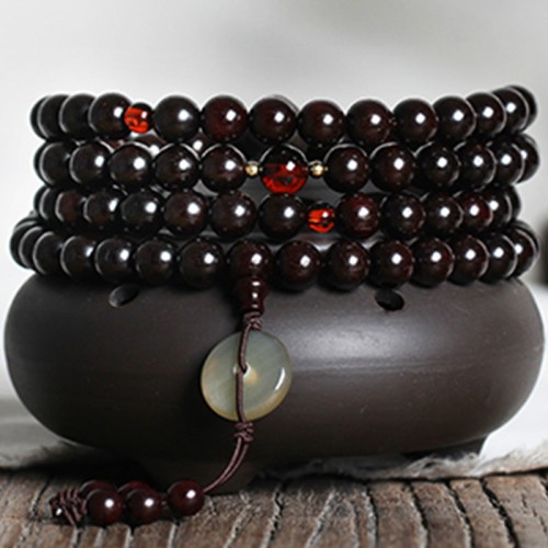 108 Mala Beads Small Leaf Red Sandalwood Amber Bracelet 108 Mala Beads Small Leaf Red Sandalwood Amber Bracelet