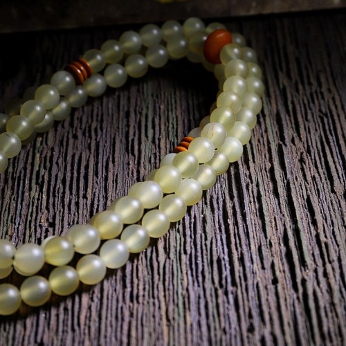 108 Beads Sheep Horn Amber Luck Bracelet 108 Beads Sheep Horn Amber Luck Bracelet