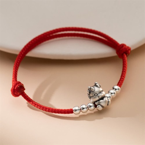 Handmade Year of the Dragon Luck Red Bracelet Handmade Year of the Dragon Luck Red Bracelet