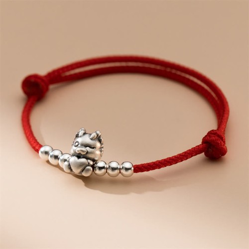 Handmade Year of the Dragon Luck Red Bracelet Handmade Year of the Dragon Luck Red Bracelet