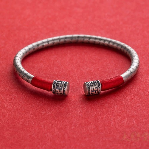 Om Mani Padme Hum Luck Red String Bangle