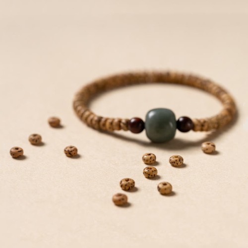 Bodhi Seed Sandalwood Wisdom Bracelet