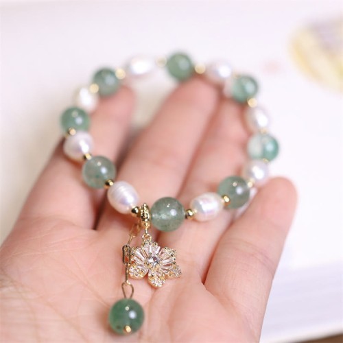 Green Strawberry Quartz Pearl Flower Charm Bracelet Green Strawberry Quartz Pearl Flower Charm Bracelet