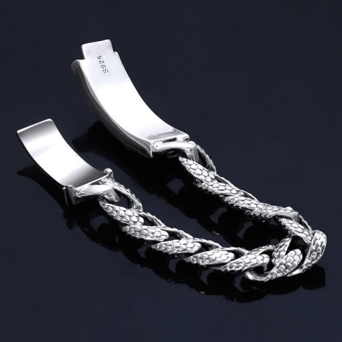 Retro Dragon Scale Protection Bracelet Retro Dragon Scale Protection Bracelet