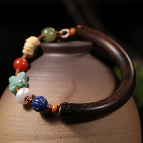 Agarwood Hetian Jade Crystal Strength Bracelet Agarwood Hetian Jade Crystal Strength Bracelet