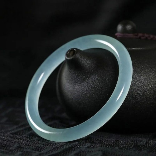 Green Phantom Crystal Confidence Bracelet
