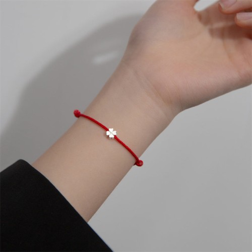 925 Silver Four Leaf Clover Red Rope Bracelet 925 Silver Four Leaf Clover Red Rope Bracelet
