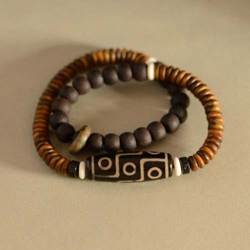 Tibetan Nine-Eye Dzi Bead Green Sandalwood Peace Wrap Bracelet Tibetan Nine-Eye Dzi Bead Green Sandalwood Peace Wrap Bracelet