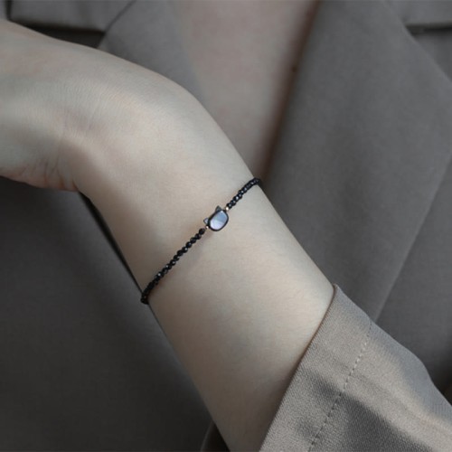 Gold Plated Black Spinel Cat Healing Bracelet