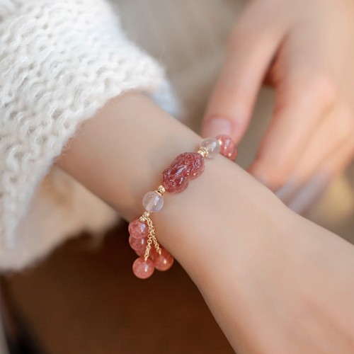 Strawberry Quartz Moonstone PiXiu Love Healing Bracelet Strawberry Quartz Moonstone PiXiu Love Healing Bracelet