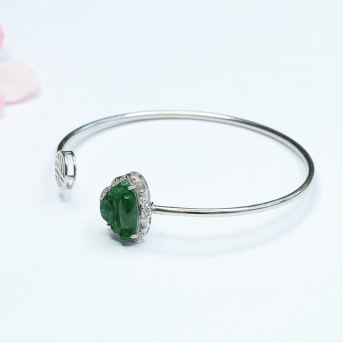 925 Sterling Silver Laughing Buddha Jade Luck Bangle 925 Sterling Silver Laughing Buddha Jade Luck Bangle