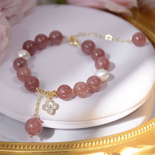 Strawberry Quartz Pearl Four Leaf Clover Love Bracelet Strawberry Quartz Pearl Four Leaf Clover Love Bracelet