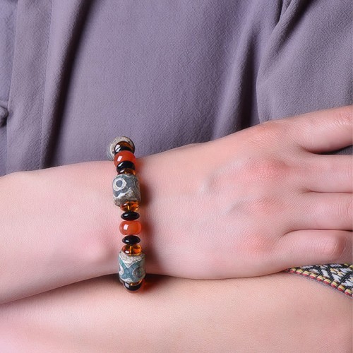 Tibetan Three-Eyed Dzi Bead Agate Protection Bracelet Tibetan Three-Eyed Dzi Bead Agate Protection Bracelet