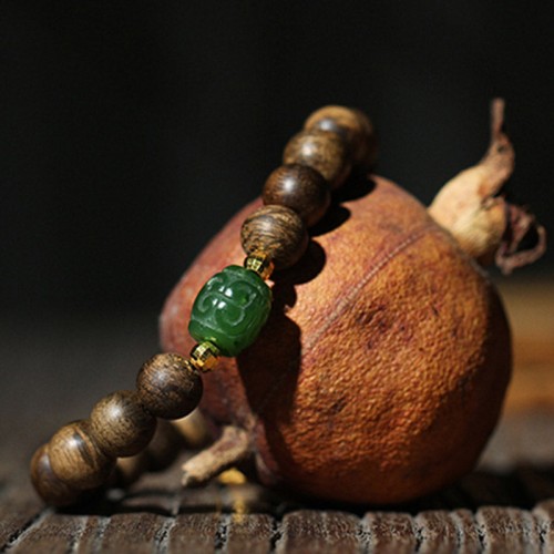 999 Gold Brunei Agarwood Cyan Jade Lotus Bracelet 999 Gold Brunei Agarwood Cyan Jade Lotus Bracelet