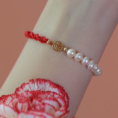 14K Gold Plated Pearl Luck Red String Bracelet 14K Gold Plated Pearl Luck Red String Bracelet