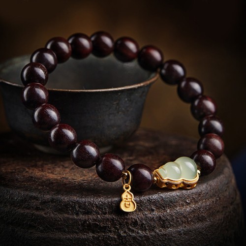Red Sandalwood Gourd Jade Calm Bracelet