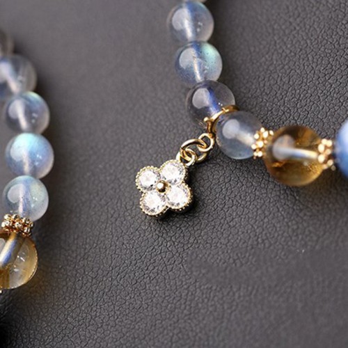 Natural Moonstone Flower Charm Healing Beads Bracelet Natural Moonstone Flower Charm Healing Beads Bracelet