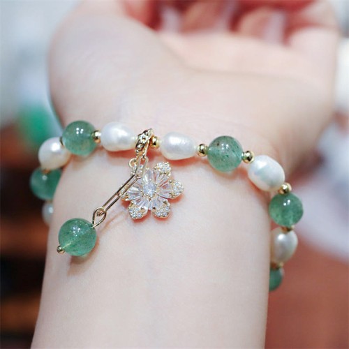 Green Strawberry Quartz Pearl Flower Charm Bracelet Green Strawberry Quartz Pearl Flower Charm Bracelet