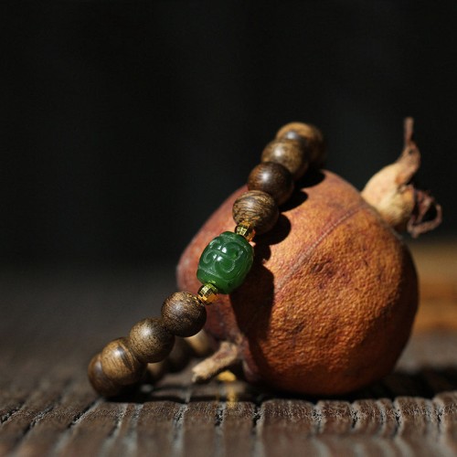 999 Gold Brunei Agarwood Cyan Jade Lotus Bracelet 999 Gold Brunei Agarwood Cyan Jade Lotus Bracelet