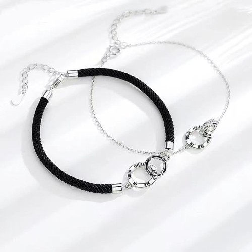 "KEEP ME IN YOUR HEART" Interlocking Circles Healing Bracelet "KEEP ME IN YOUR HEART" Interlocking Circles Healing Bracelet