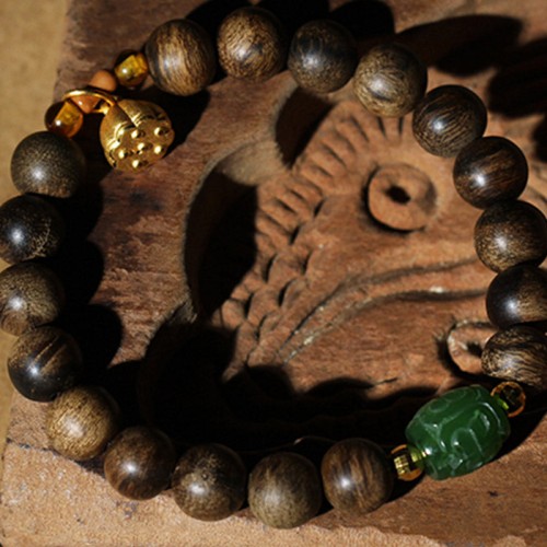 999 Gold Brunei Agarwood Cyan Jade Lotus Bracelet 999 Gold Brunei Agarwood Cyan Jade Lotus Bracelet
