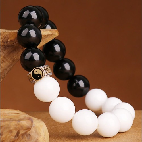925 Sterling Silver Black Obsidian White Shell Yin Yang Bracelet 925 Sterling Silver Black Obsidian White Shell Yin Yang Bracelet