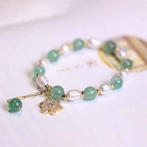 Green Strawberry Quartz Pearl Flower Charm Bracelet Green Strawberry Quartz Pearl Flower Charm Bracelet