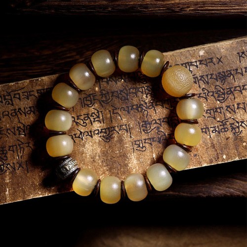 Sheep Horn Om Mani Padme Hum Auspicious Bracelet Sheep Horn Om Mani Padme Hum Auspicious Bracelet
